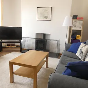 2-bed Flat In Apartamento